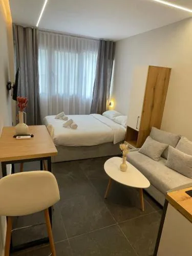 Ladadika X-Retrite Suites