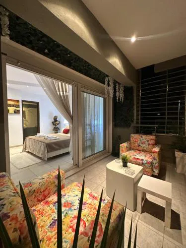 Living SKG 2
