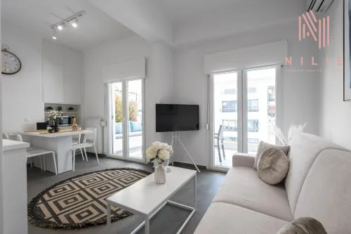 Lusso Bianco, Nilie Hospitality MGMT
