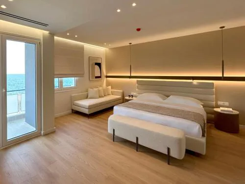 Luxury White Tower Suites