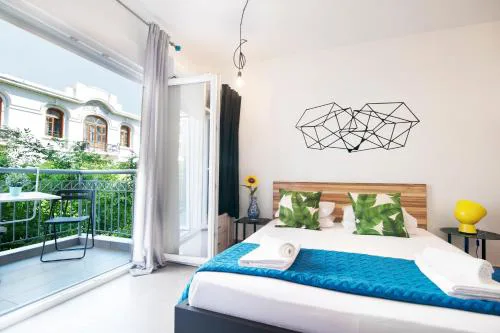 Mazi Rooms Venizelou