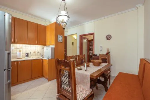 Menis apartment