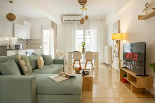 Modern 2BR Apt in Thessaloniki Old Town, near Byzantine Walls