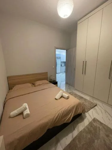Modern Home in Menemeni Close to City Center