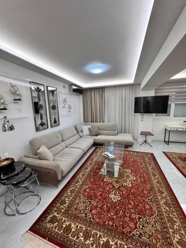Nereydes Central Luxury Apartment