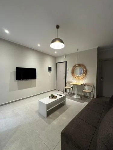 Olivia Tertseti apartment 1