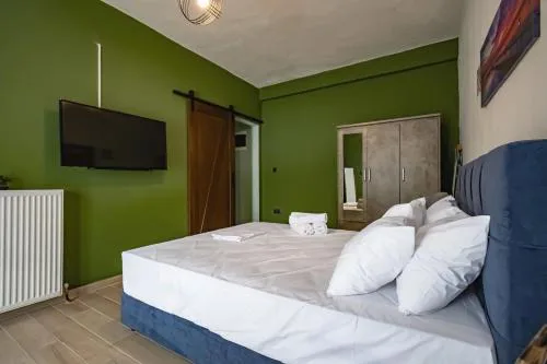 One Salonica Deluxe Apartment 1