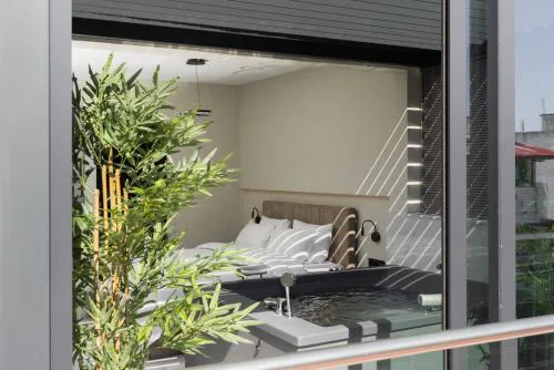 Ophelia Apartments by halu!, Luxury Apt with Hot Tub