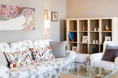 Penelope by halu!, Central 2-BD apartment