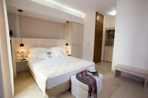 Polis Apartments