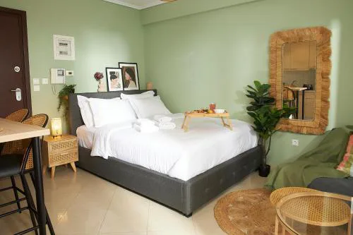 Pomegranate Luxury Studio by BiNoBi!