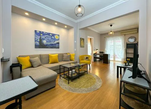 Rebecca's Philoxenia Apartment