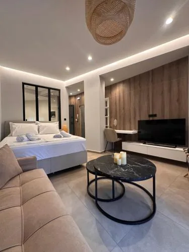 Sandys Luxury Living