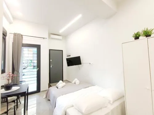 Silver Gray Retreat