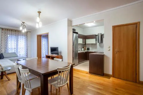 Spacious 2 Bedroom City Center 5P