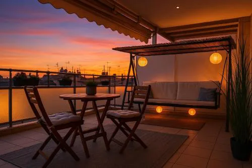 Sunset Sky Lounge - Chic Penthouse in Thessaloniki