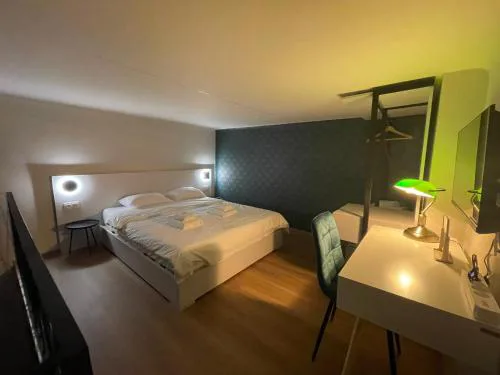 Trinity Loft - near Metro - Self Check-in - Fast Wi-Fi