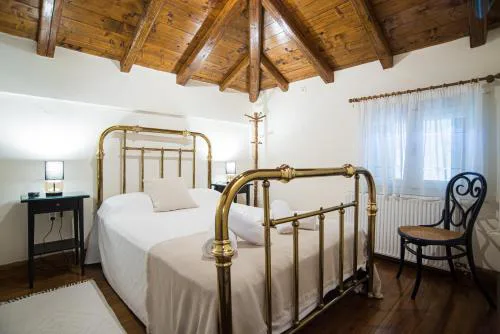 Cozy Attic Suite - Elia Apartments Chrisso