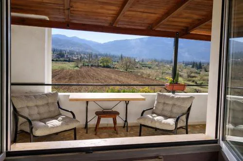 Villa Dorothy - Mountain View Retreat, Polydrosos