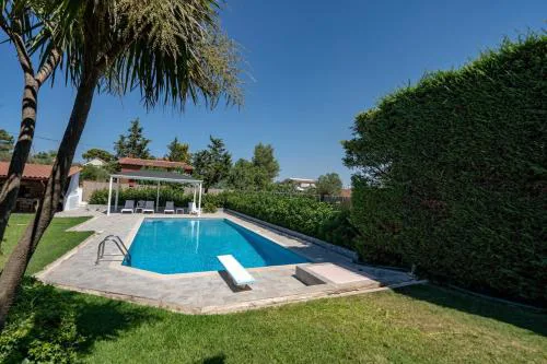 Poolside Paradise Dilesi by ΜΡS