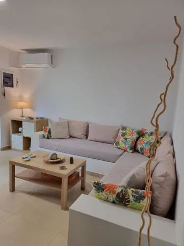 Aeolus Apartment II