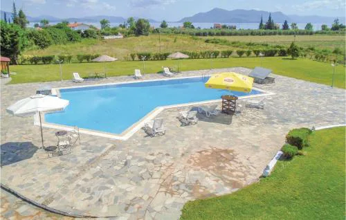 Awesome Home In Kamena Vourla