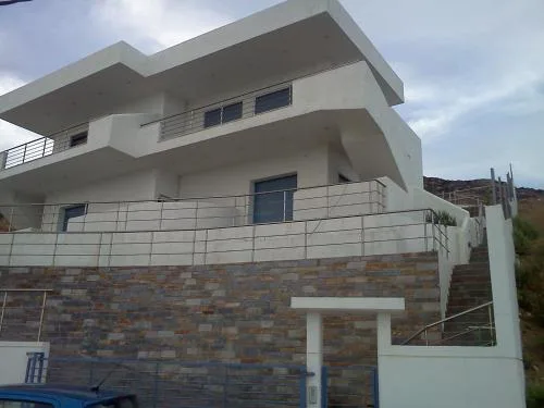 Dimitris House