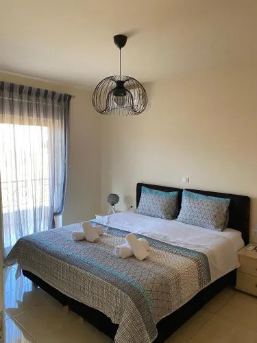 Heronia Apartments