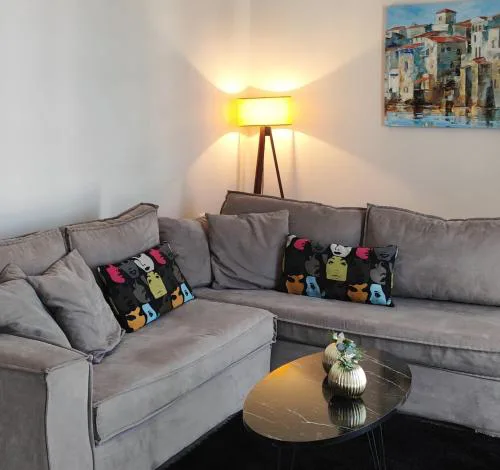 J coast apartment