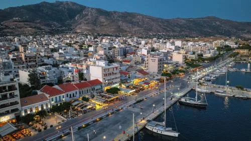 Zoe's Villa - Modern Karystos Apartments By The Port & Beach