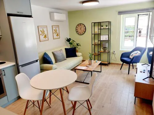 Diamond Apartment
