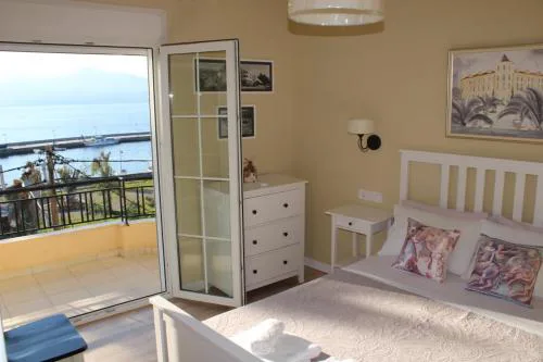 Studio Tsirigotis Sea view