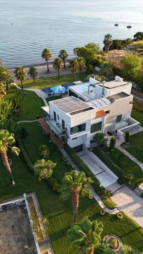 Evia Palm Beach Villa