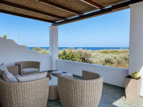 Luxury 3BR Sunrise Villa , Seaside Gyrismata