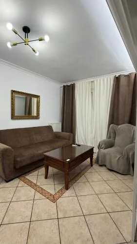 Neoclassical apartment in kadmia