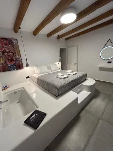 SOPHILIA SUITES