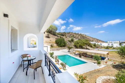 Kokonaki Suites