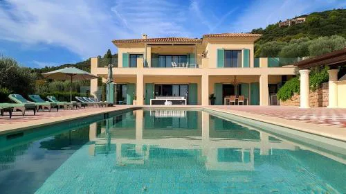 CARRAZOLA house in Lefkada with pool