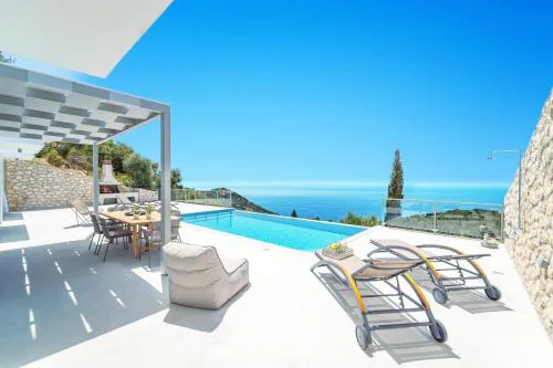 Villa Owls Secret by Villa Plus