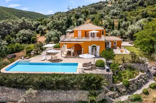Kronos Estate Lefkada - 5 star luxury