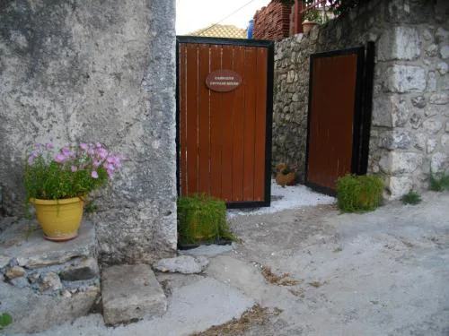 Carsazzio Cottage House