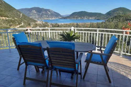 Villa Sunrise with stunning views and private pool