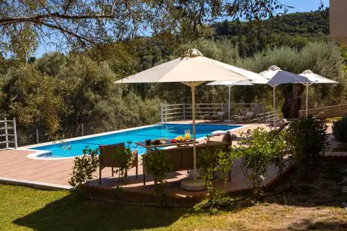 Villa Daphne, Inoro Villas