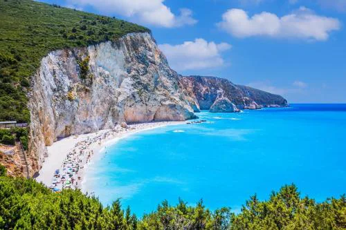 ΠΑΡΑΔΟΣΙΑΚΗ Κατοικία ΛΑΖΑΡΑΤΑ