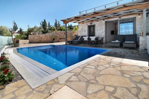 Goudis Suite Irida