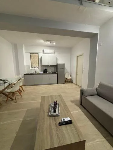 L Apartment