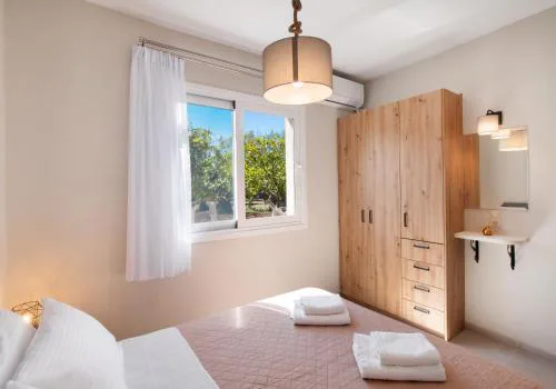 Rodia 2 br House