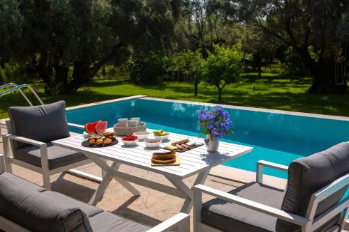 Averto Villas with private pool