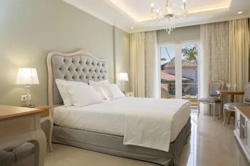 VK Luxury Suites With Private Parking