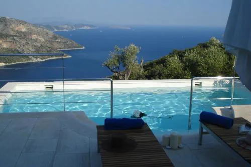 Sunkiss Private Retreat Cottage With Pool
